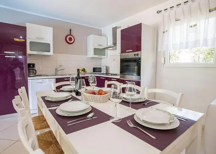 Holiday Tanja * Pula