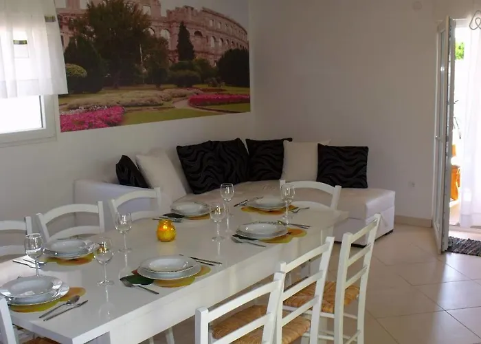 Holiday Tanja Сasa de vacaciones Pula